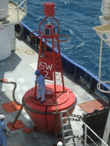 Buoy of the PEM 25 type for signaling access channels for Saudi Aramco