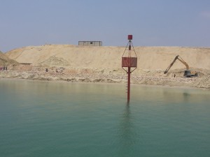 Elastic Meda Suez Canal