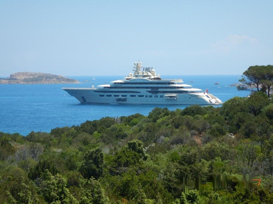 The new gigayacht Dilbar requires Resinex safety | Resinex