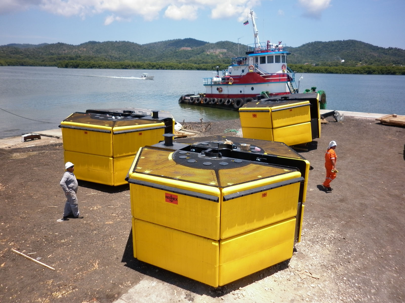 catamaran mooring buoy